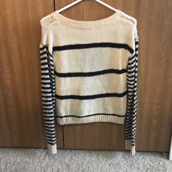 Sweater - Picture 2 of 2